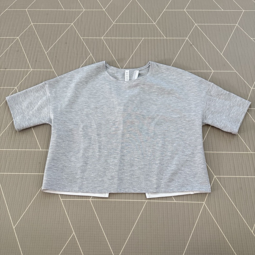Lululemon Minimal Short Sleeve 12 Heathered Power Gray‎ Crop Open Back